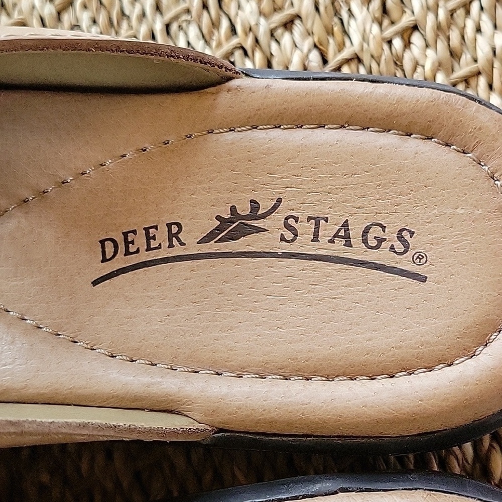 DEER STAGS baja taupe suede leather sandals. New in box. Size 10 - Picture 5 of 10
